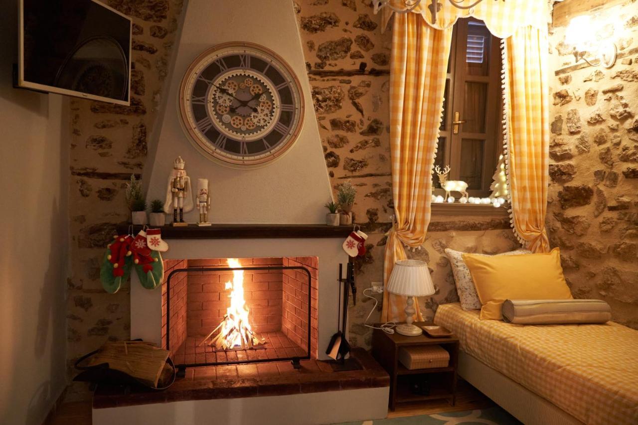 Dandy Villas Dimitsana - A Family Ideal Charming Home In A Quaint Historic Neighborhood - 2 Fireplaces For Romantic Nights Bagian luar foto