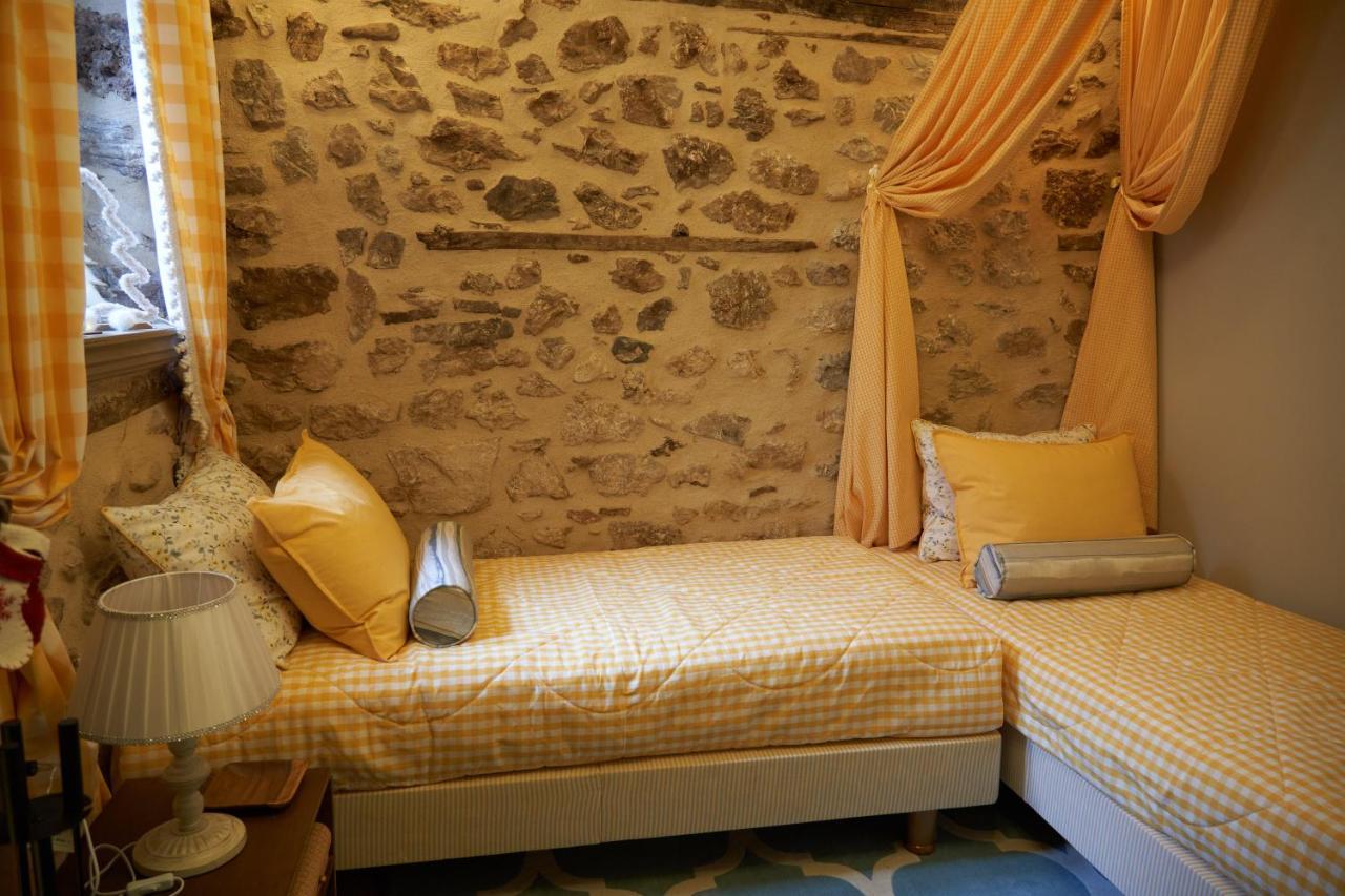 Dandy Villas Dimitsana - A Family Ideal Charming Home In A Quaint Historic Neighborhood - 2 Fireplaces For Romantic Nights Bagian luar foto