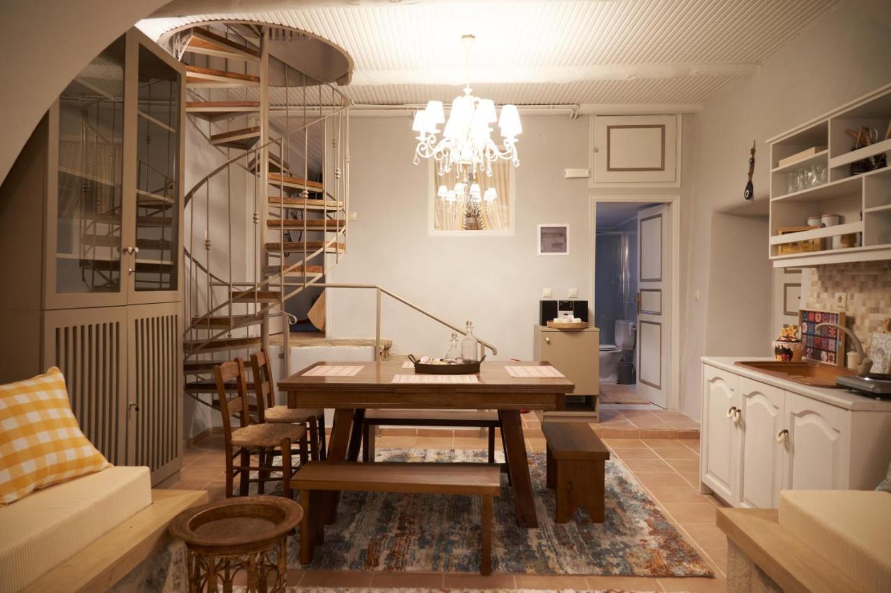 Dandy Villas Dimitsana - A Family Ideal Charming Home In A Quaint Historic Neighborhood - 2 Fireplaces For Romantic Nights Bagian luar foto
